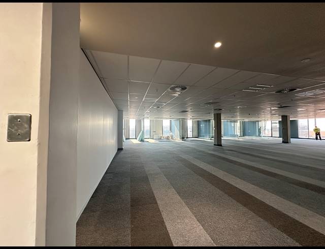 710M² OFFICE TO LET IN CENTURION CENTRAL
